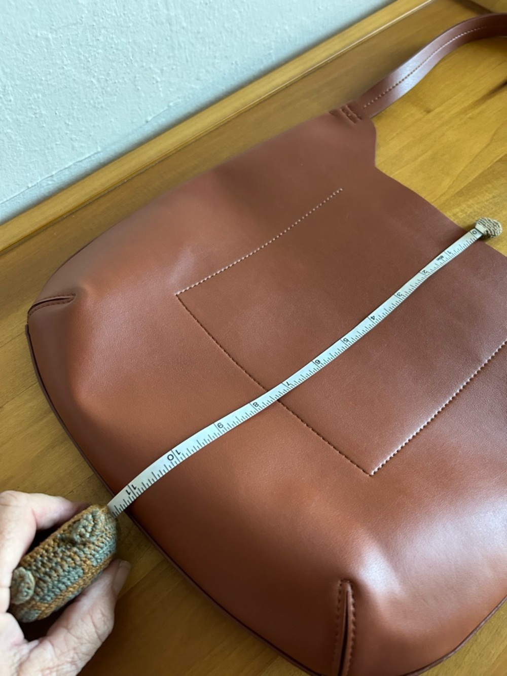 NWOT Everlane Cactus Leather Hobo Shoulder Bag in Honey Cruelty-Free Vegan - Picture 9 of 11